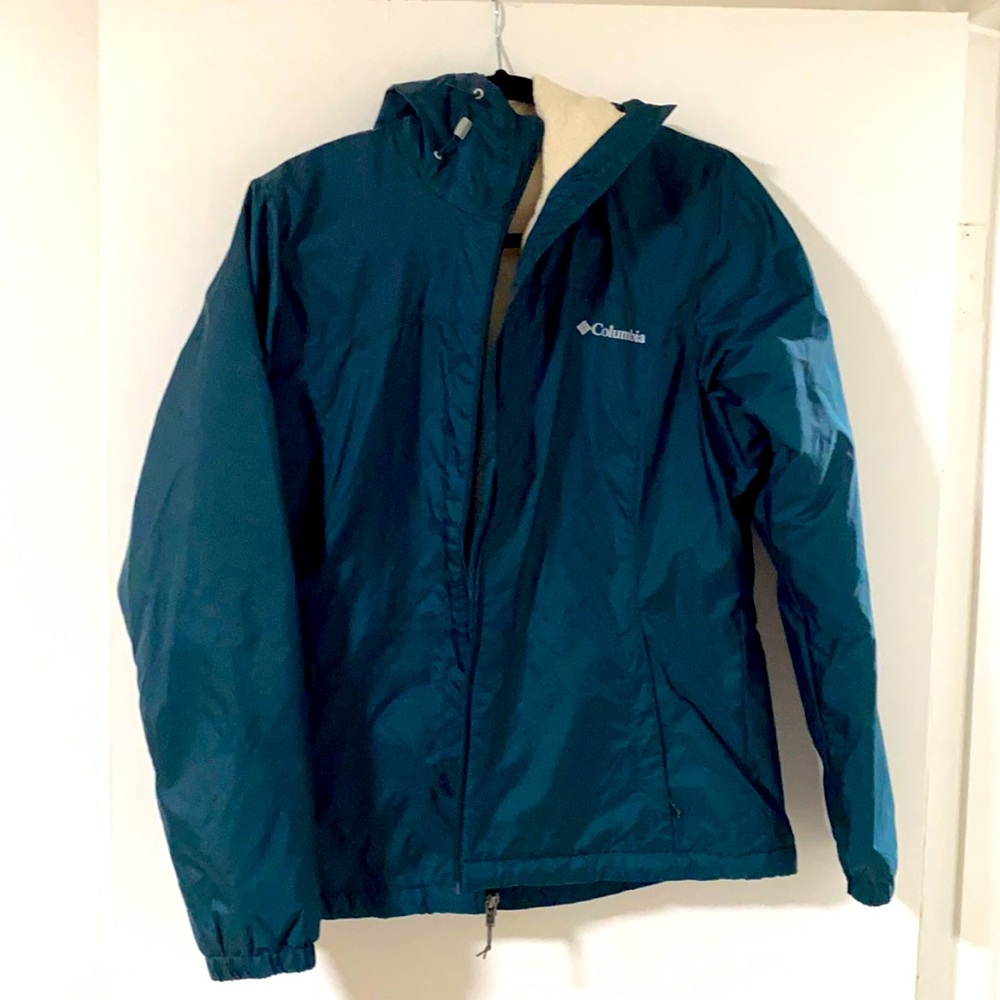 Jade green Columbia windbreaker/rain resistant jacket with Sherpa lining